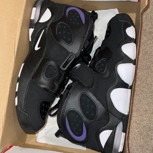 Throw back SIR CHARLES KICKS